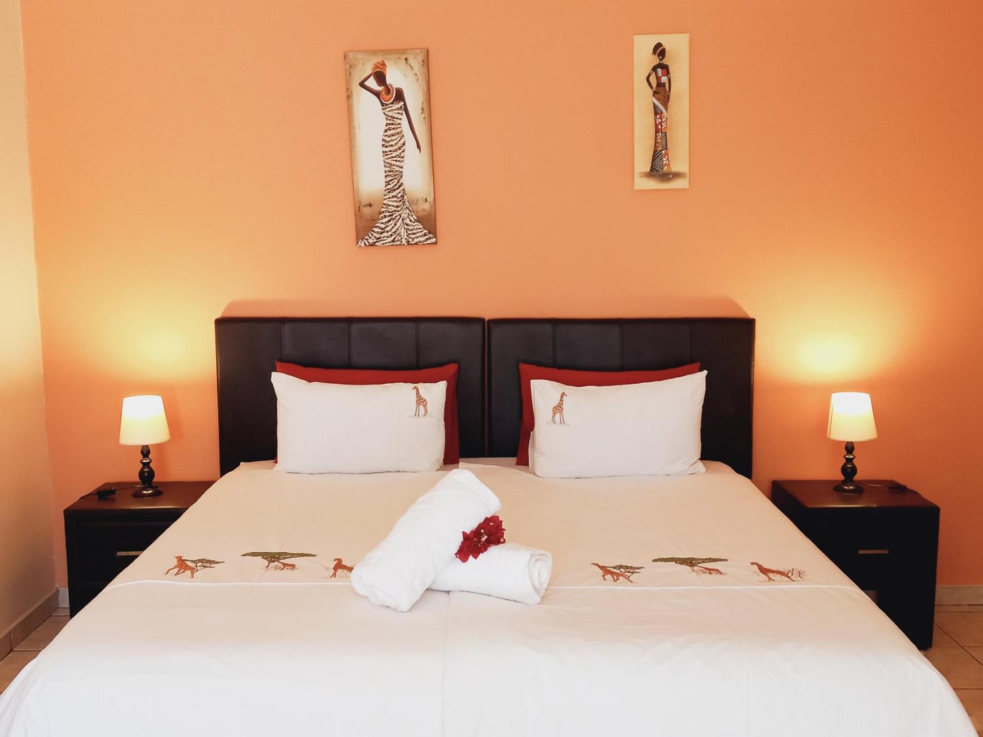 Capbon Guesthouse Виндхук Экстерьер фото
