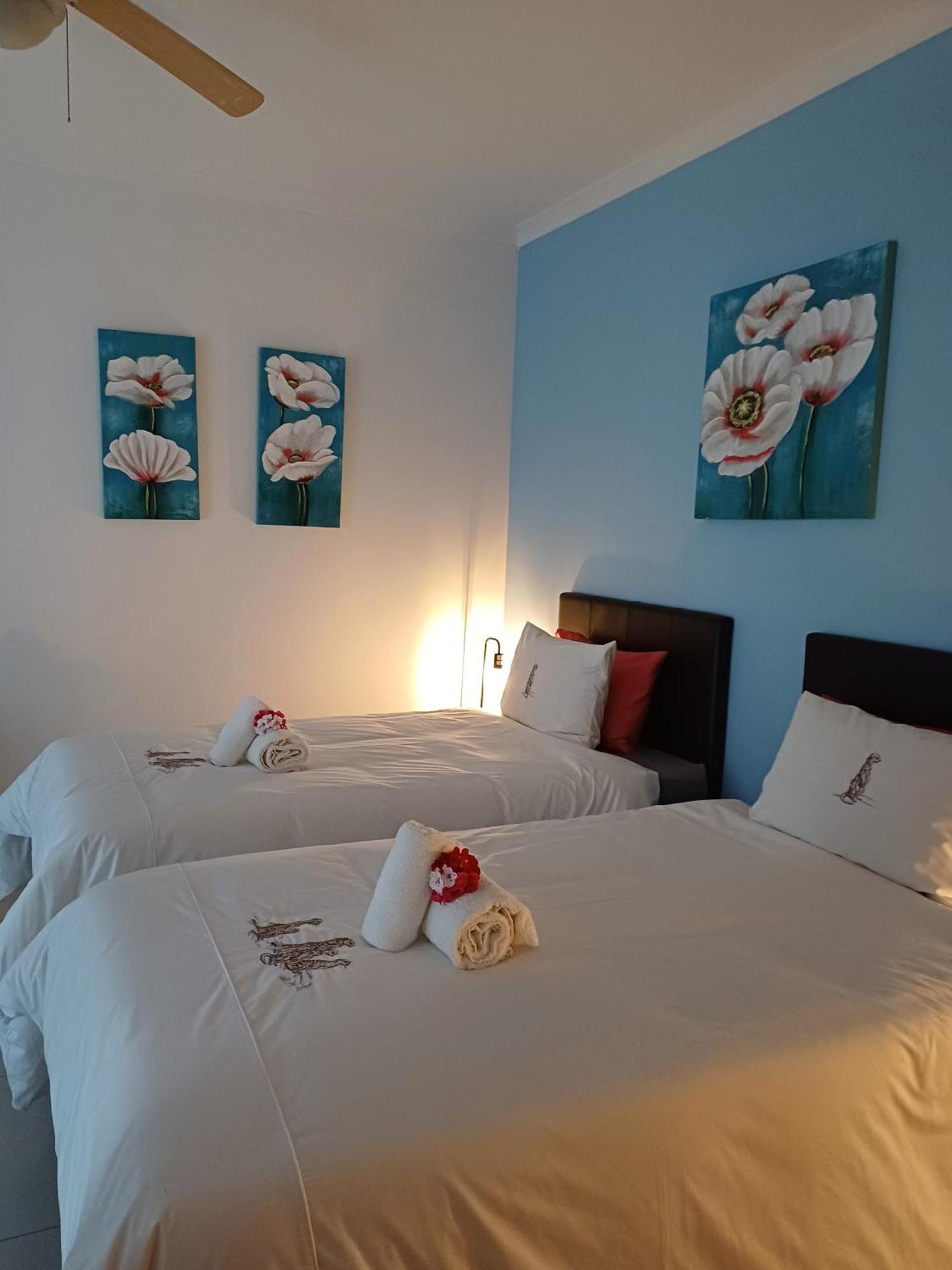 Capbon Guesthouse Виндхук Экстерьер фото