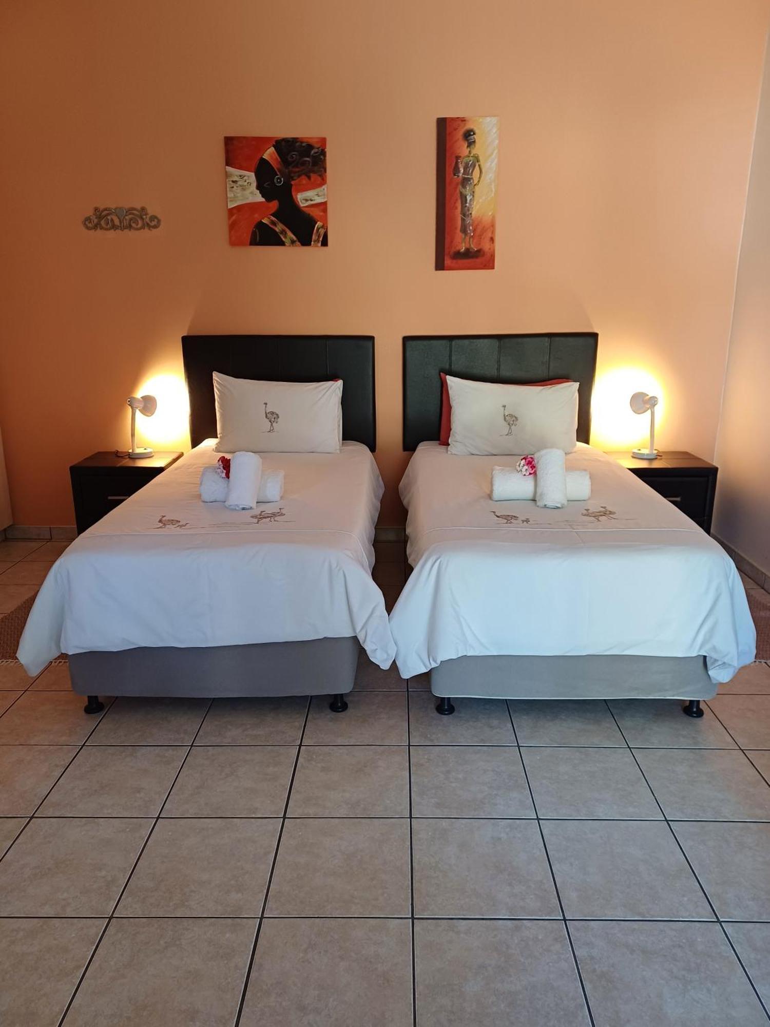 Capbon Guesthouse Виндхук Экстерьер фото